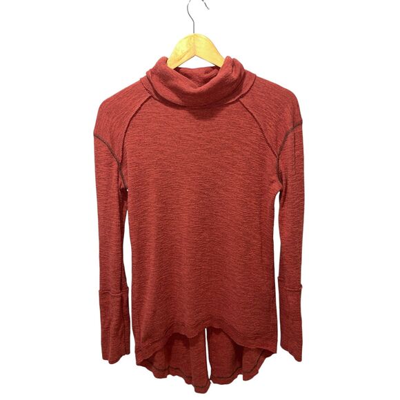 We The Free Split Back Pullover Turtleneck Size Small Knit Sweater Sienna Red - Picture 3 of 6
